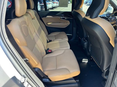 2019 Volvo XC90 Momentum