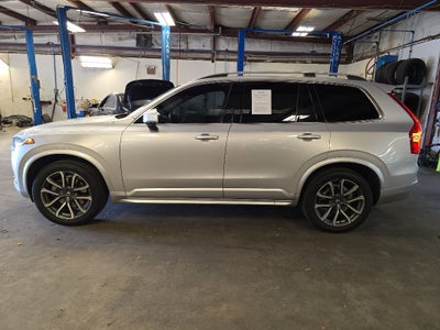 2019 Volvo XC90 Momentum