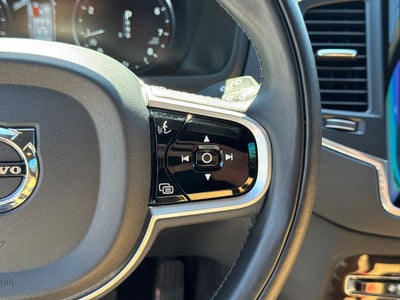 2019 Volvo XC90 Momentum