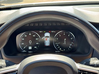 2019 Volvo XC90 Momentum