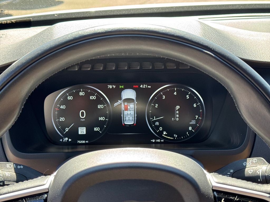 2019 Volvo XC90 Momentum