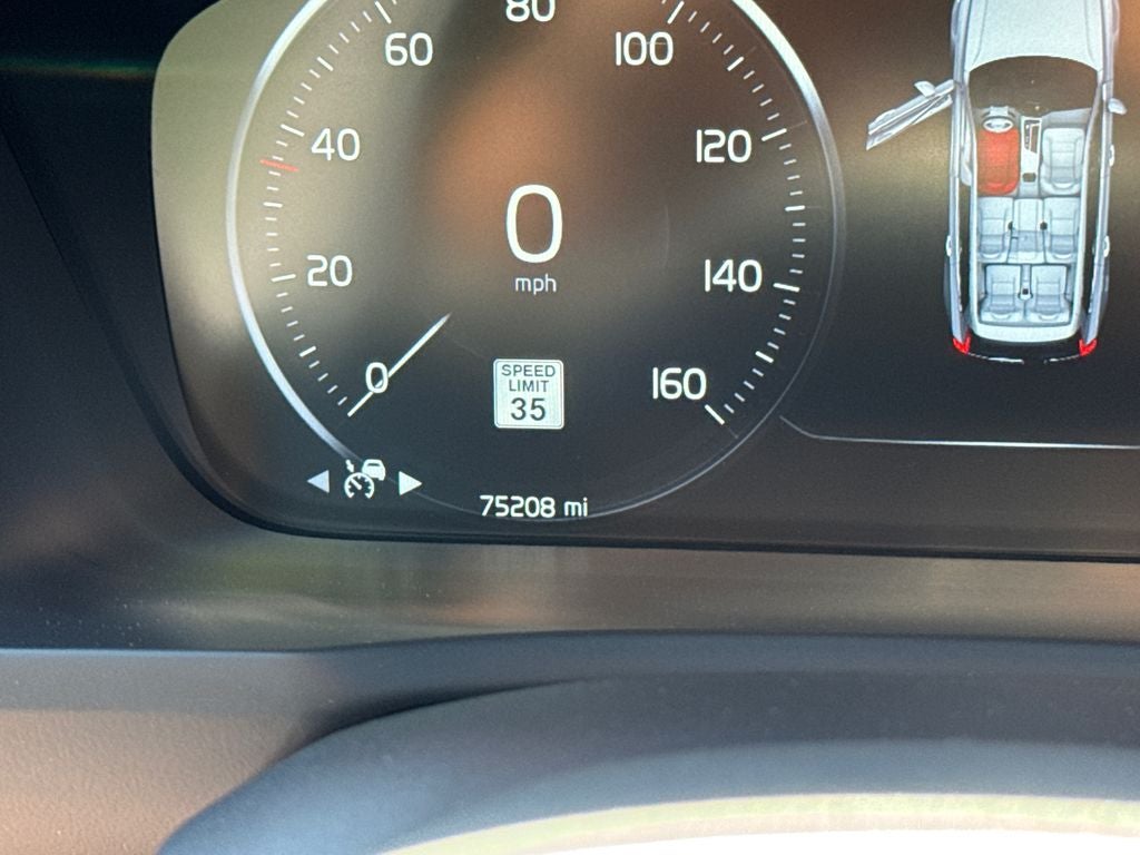 2019 Volvo XC90 Momentum