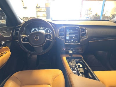 2019 Volvo XC90 Momentum