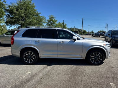 2019 Volvo XC90 Momentum
