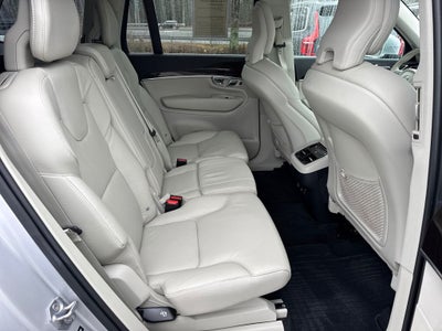2019 Volvo XC90 Momentum