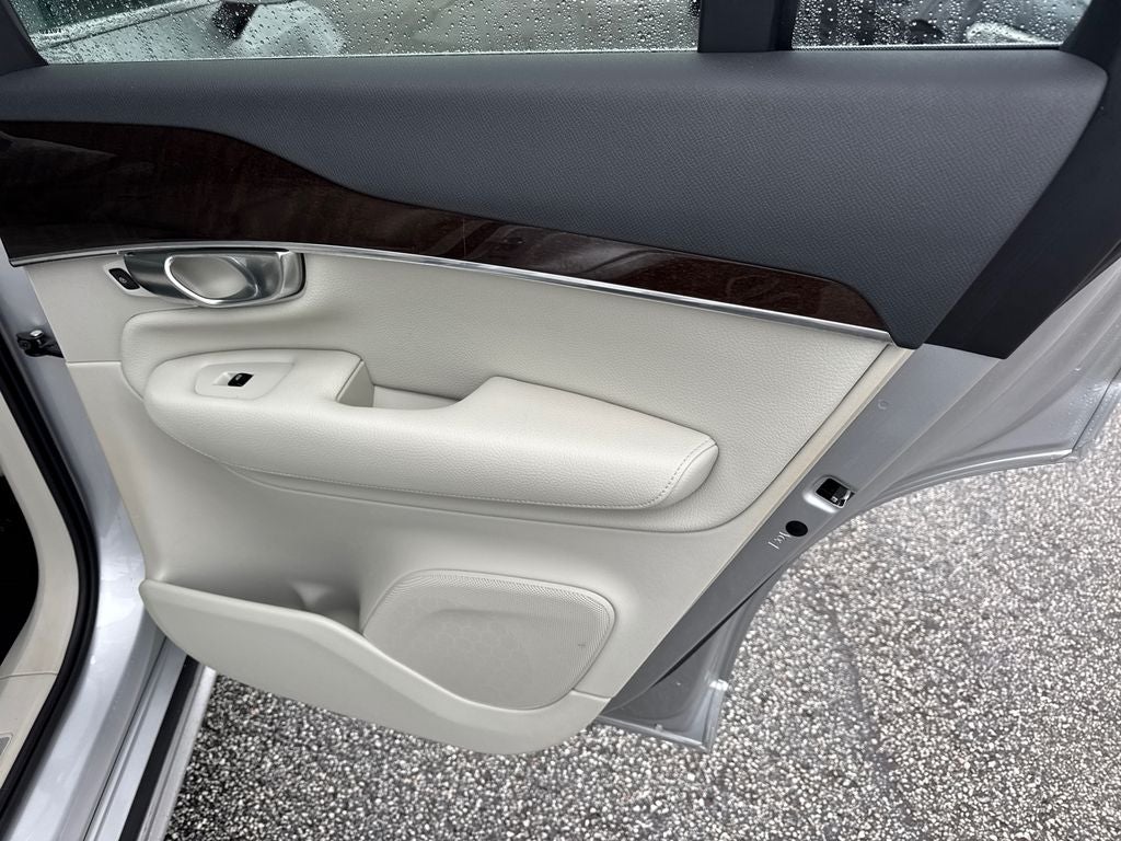 2019 Volvo XC90 Momentum