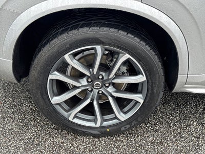 2019 Volvo XC90 Momentum