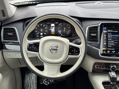 2019 Volvo XC90 Momentum