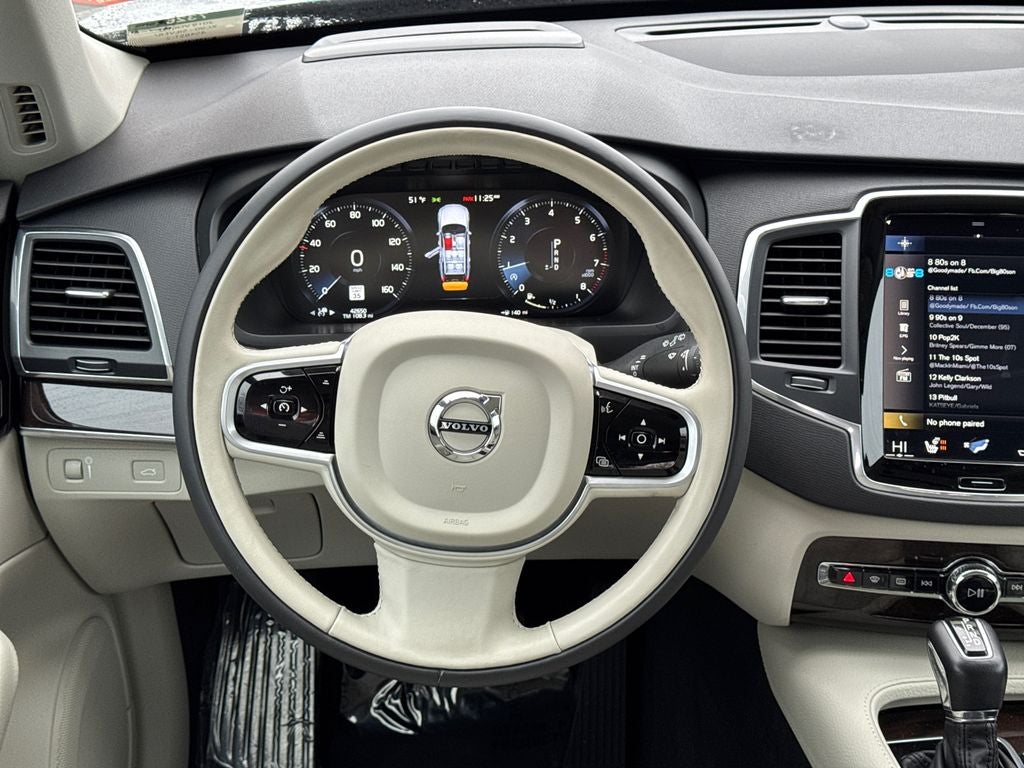 2019 Volvo XC90 Momentum