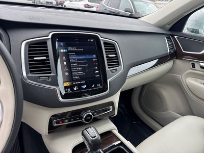 2019 Volvo XC90 Momentum