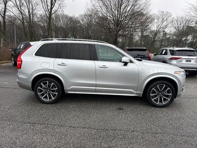 2019 Volvo XC90 Momentum