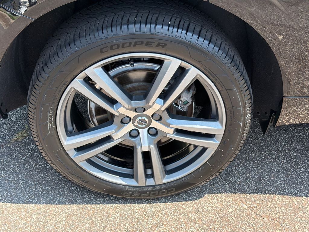 2020 Volvo XC60 Momentum