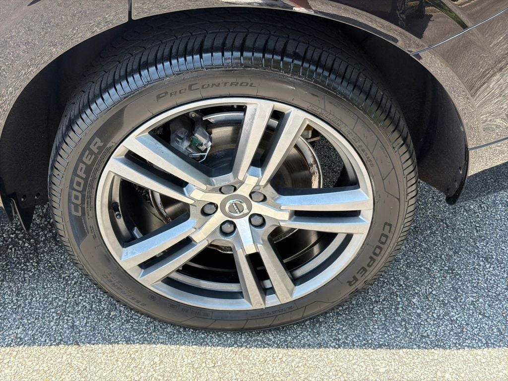 2020 Volvo XC60 Momentum