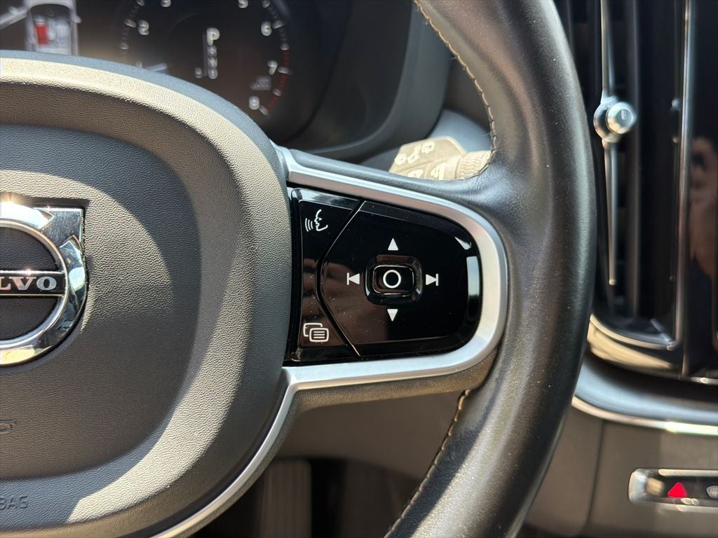 2020 Volvo XC60 Momentum