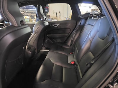 2020 Volvo XC60 Momentum