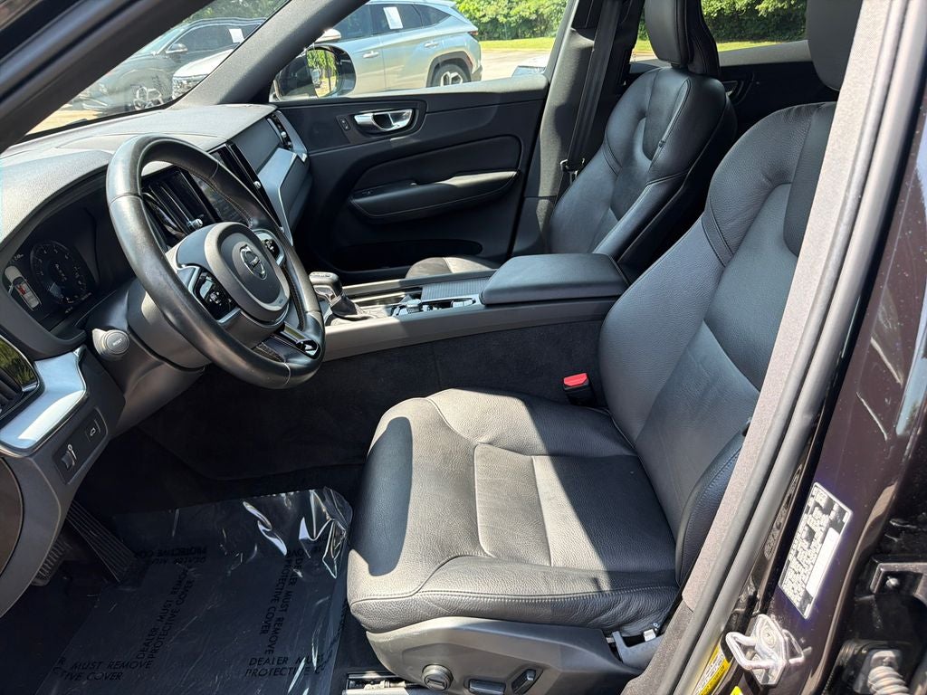 2020 Volvo XC60 Momentum