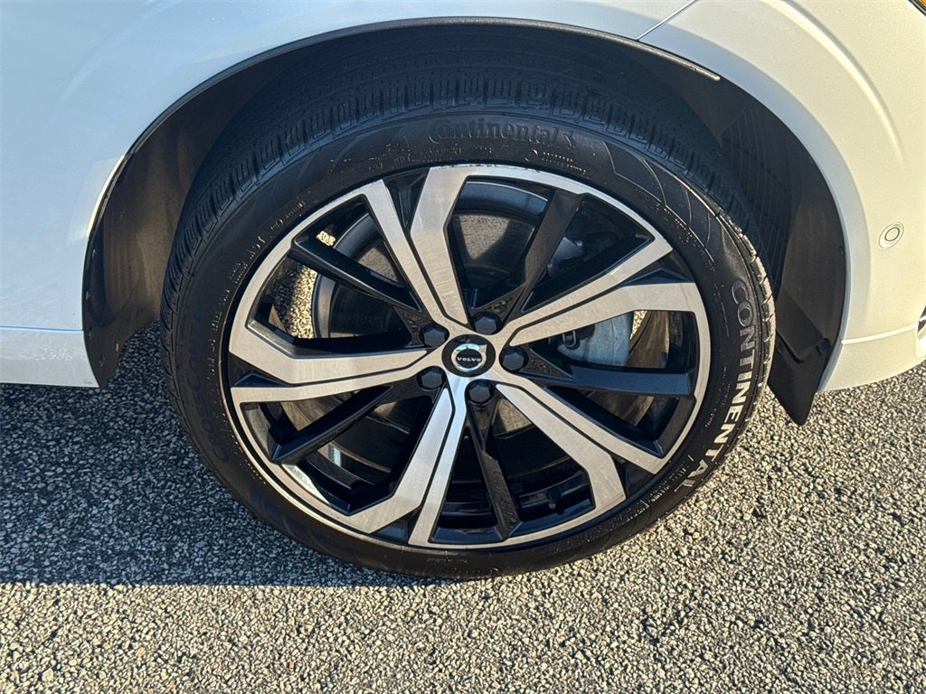 2022 Volvo XC60 Recharge Plug-In Hybrid R-Design