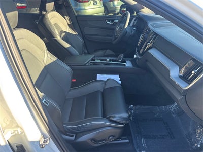 2022 Volvo XC60 Recharge Plug-In Hybrid R-Design