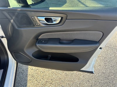 2022 Volvo XC60 Recharge Plug-In Hybrid R-Design