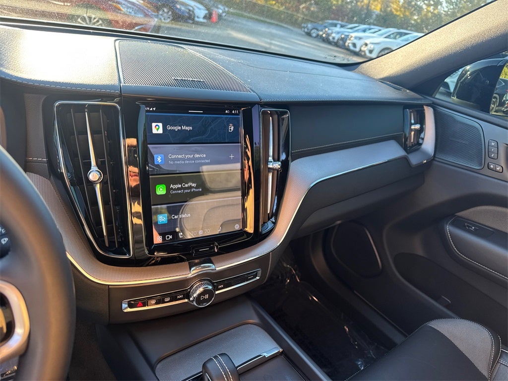 2022 Volvo XC60 Recharge Plug-In Hybrid R-Design