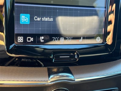 2022 Volvo XC60 Recharge Plug-In Hybrid R-Design