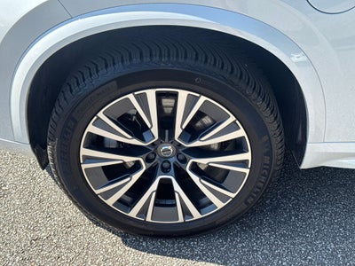 2022 Volvo XC90 Recharge Plug-In Hybrid Base