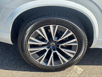 2022 Volvo XC90 Recharge Plug-In Hybrid Base