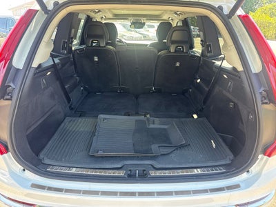 2022 Volvo XC90 Recharge Plug-In Hybrid Base