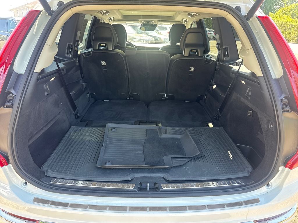 2022 Volvo XC90 Recharge Plug-In Hybrid Base