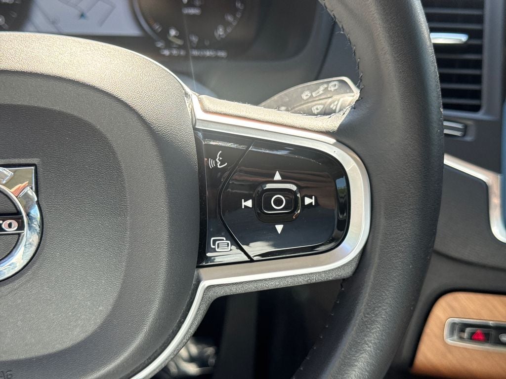 2022 Volvo XC90 Recharge Plug-In Hybrid Base