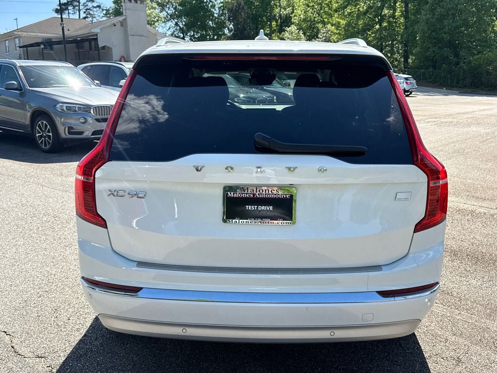 2022 Volvo XC90 Recharge Plug-In Hybrid Base