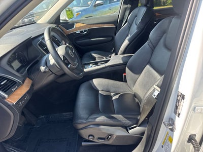 2022 Volvo XC90 Recharge Plug-In Hybrid Base